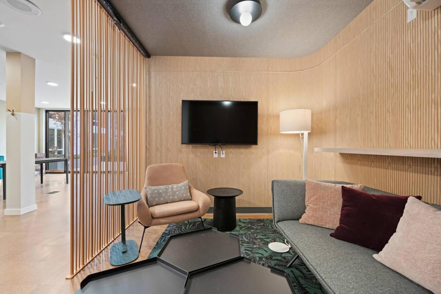 Convenient 2bd2ba In Museumofarts-downtowngym *